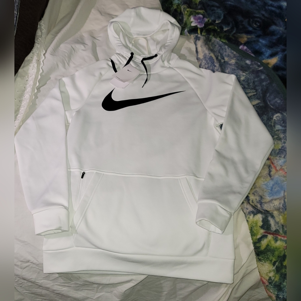 Brand New Nike Therma Fit Hoodie Small